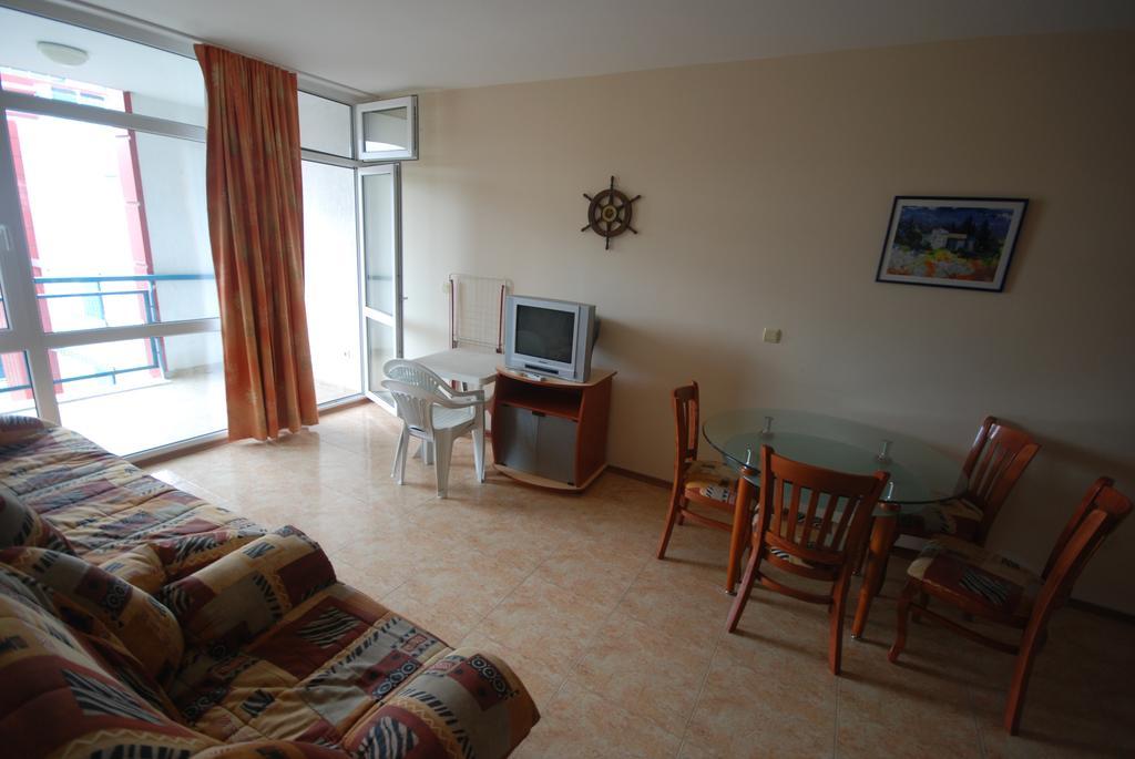 Elite 4 Sunray Apartments Сонячний Берег Екстер'єр фото