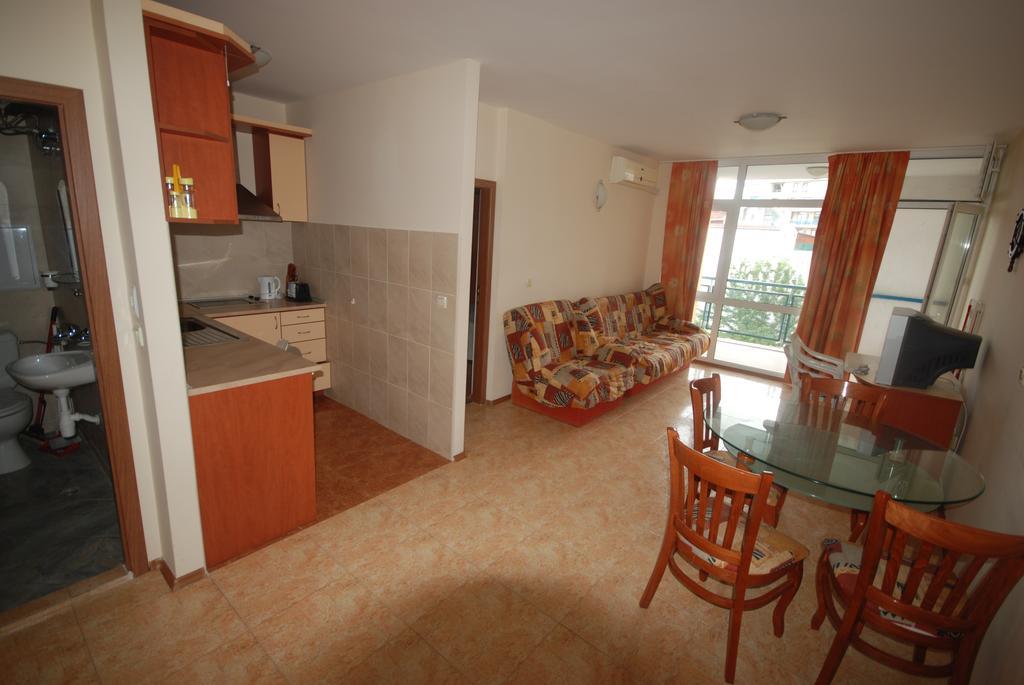 Elite 4 Sunray Apartments Сонячний Берег Екстер'єр фото
