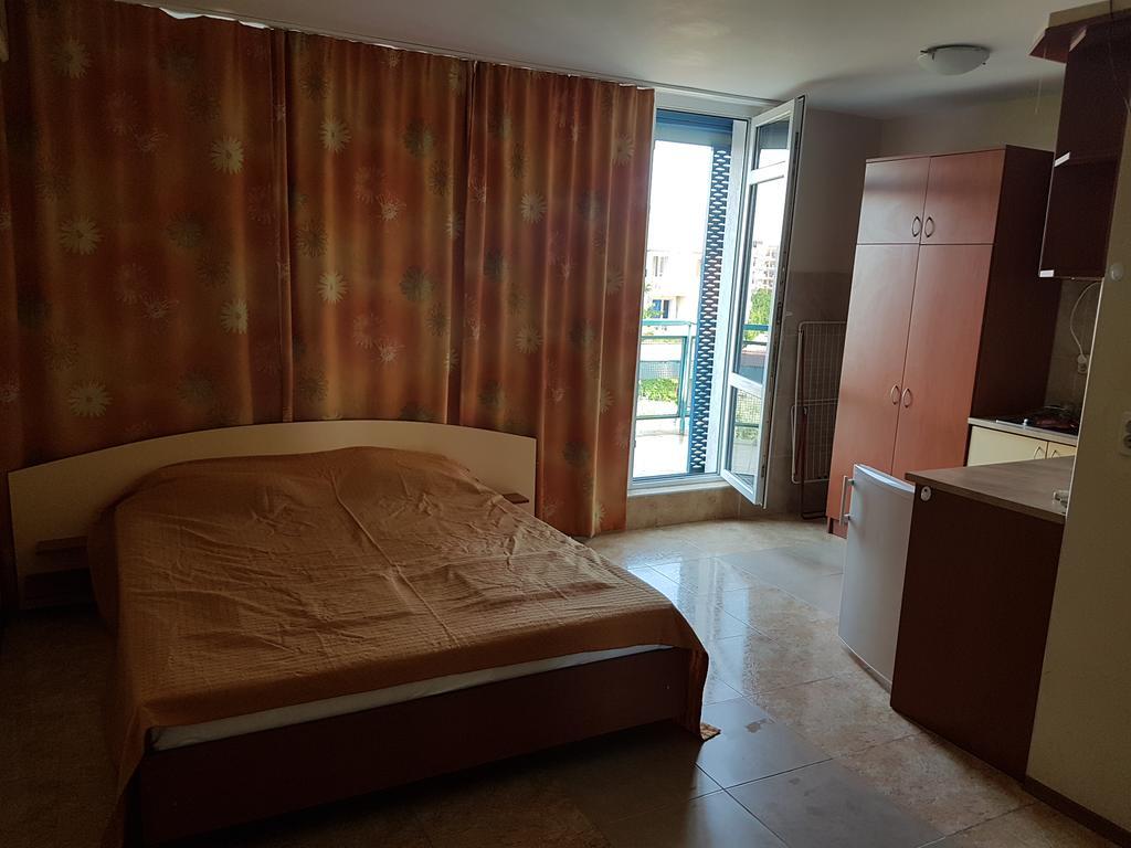 Elite 4 Sunray Apartments Сонячний Берег Екстер'єр фото